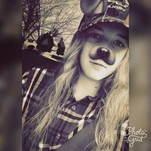 Meet your Posher, Laci